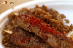 spiedini di carne e riso ottomano ristorante della Turchia in Expo